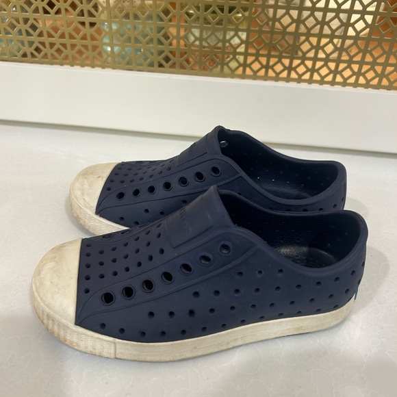 Kids Navy Slip-On Shoes natives size 11 - Picture 1 of 5